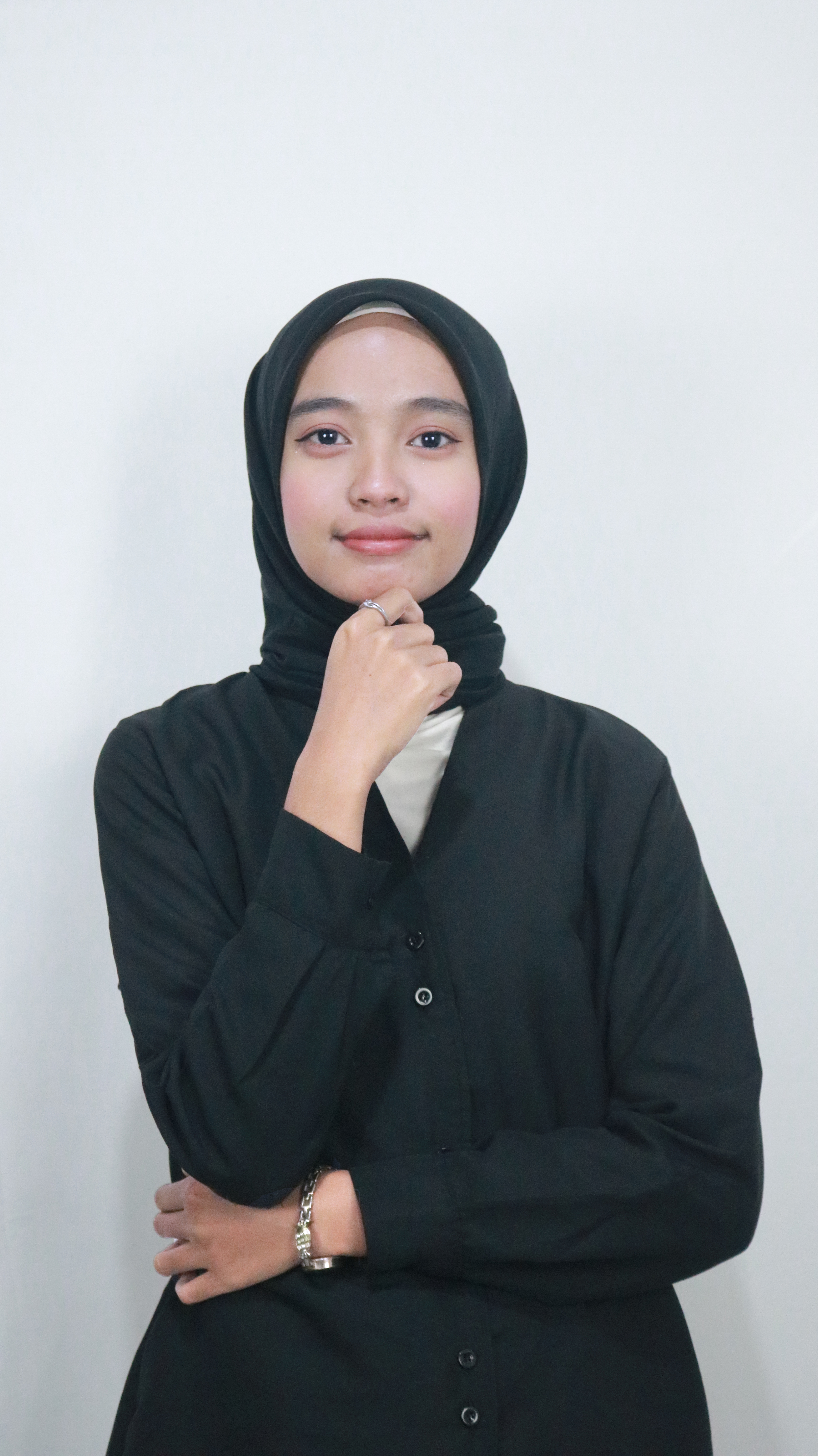 Vina Arum Monica Profile